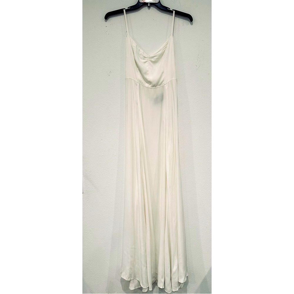 Reformation dress size 6 white maxi new!